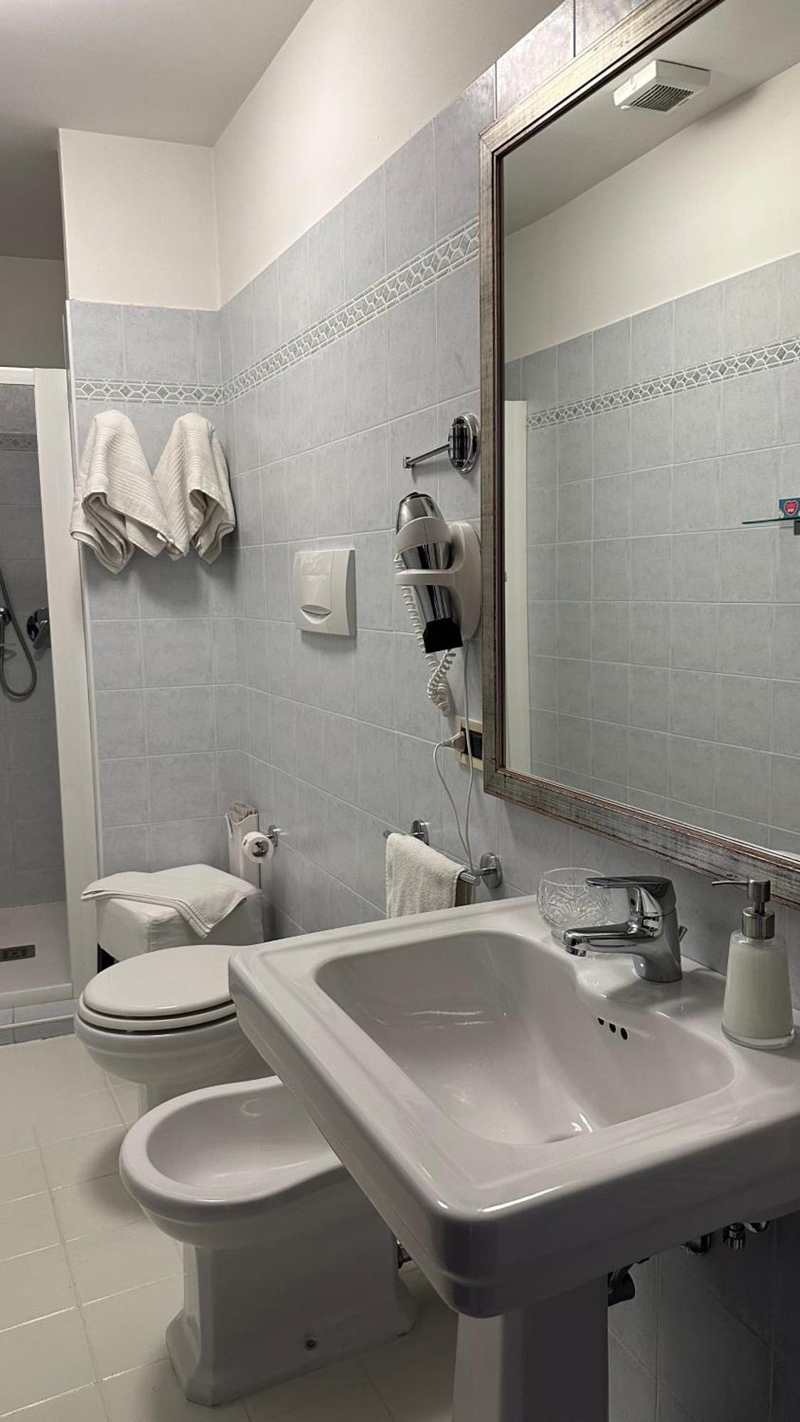 Aparthotel Ca' Hemingway Bassano del Grappa Esterno foto
